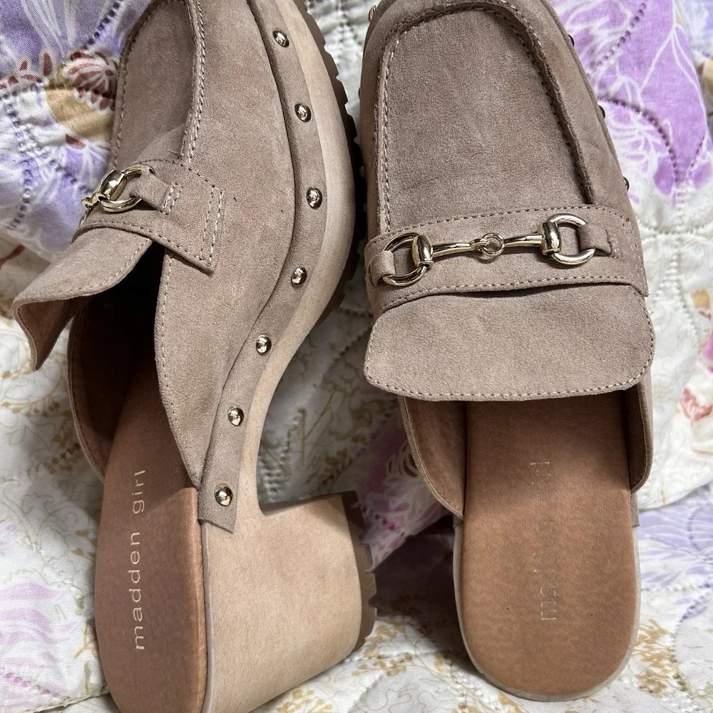 Madden Girl Brown Chunky Heels Size 8